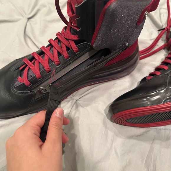 Men’s 9.5 Nike Air Max 720 Saturn Basketball Sneakers main image 8